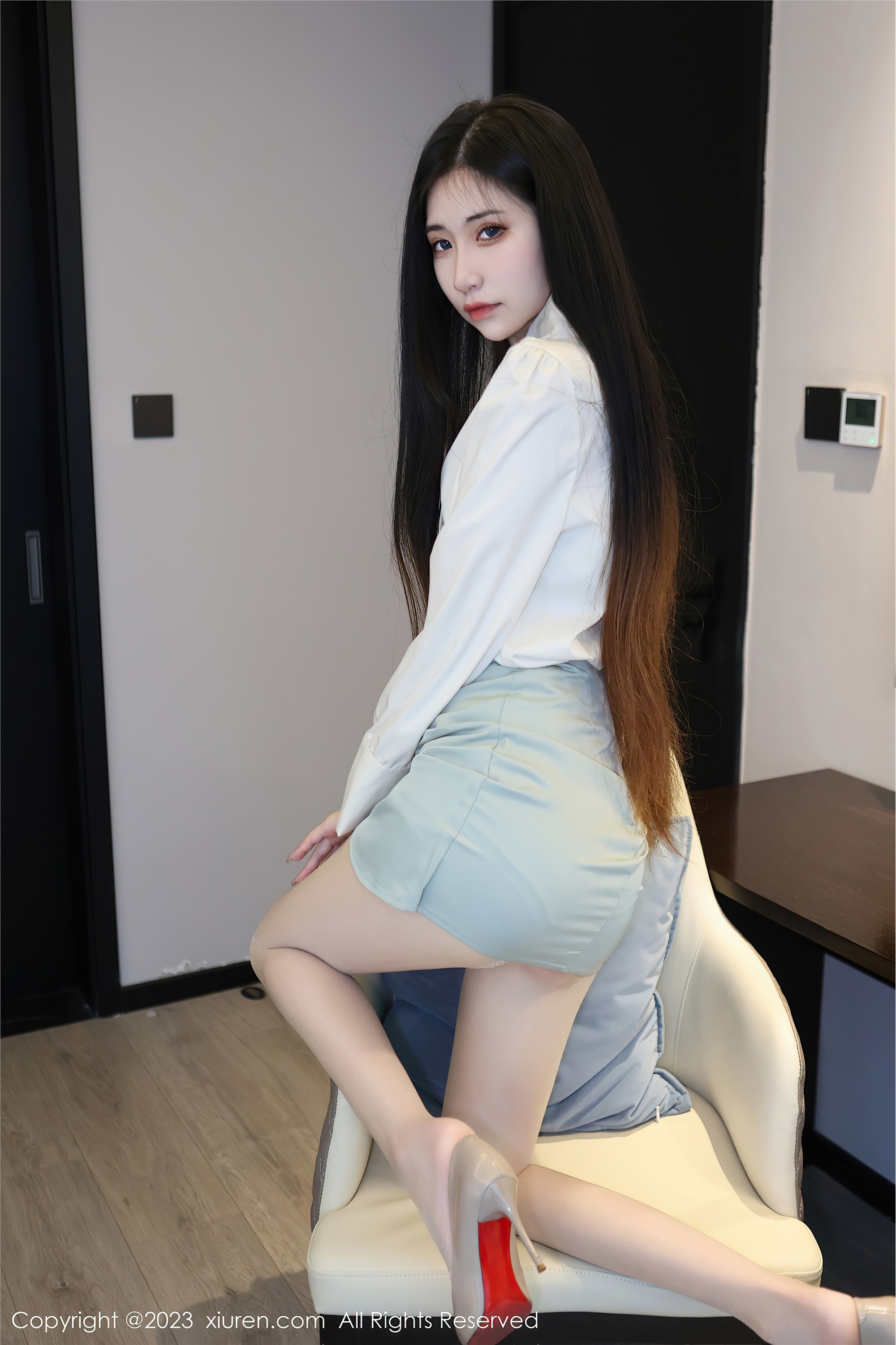 XiuRen秀人网  2023.04.10 NO.6547 依娜Yina